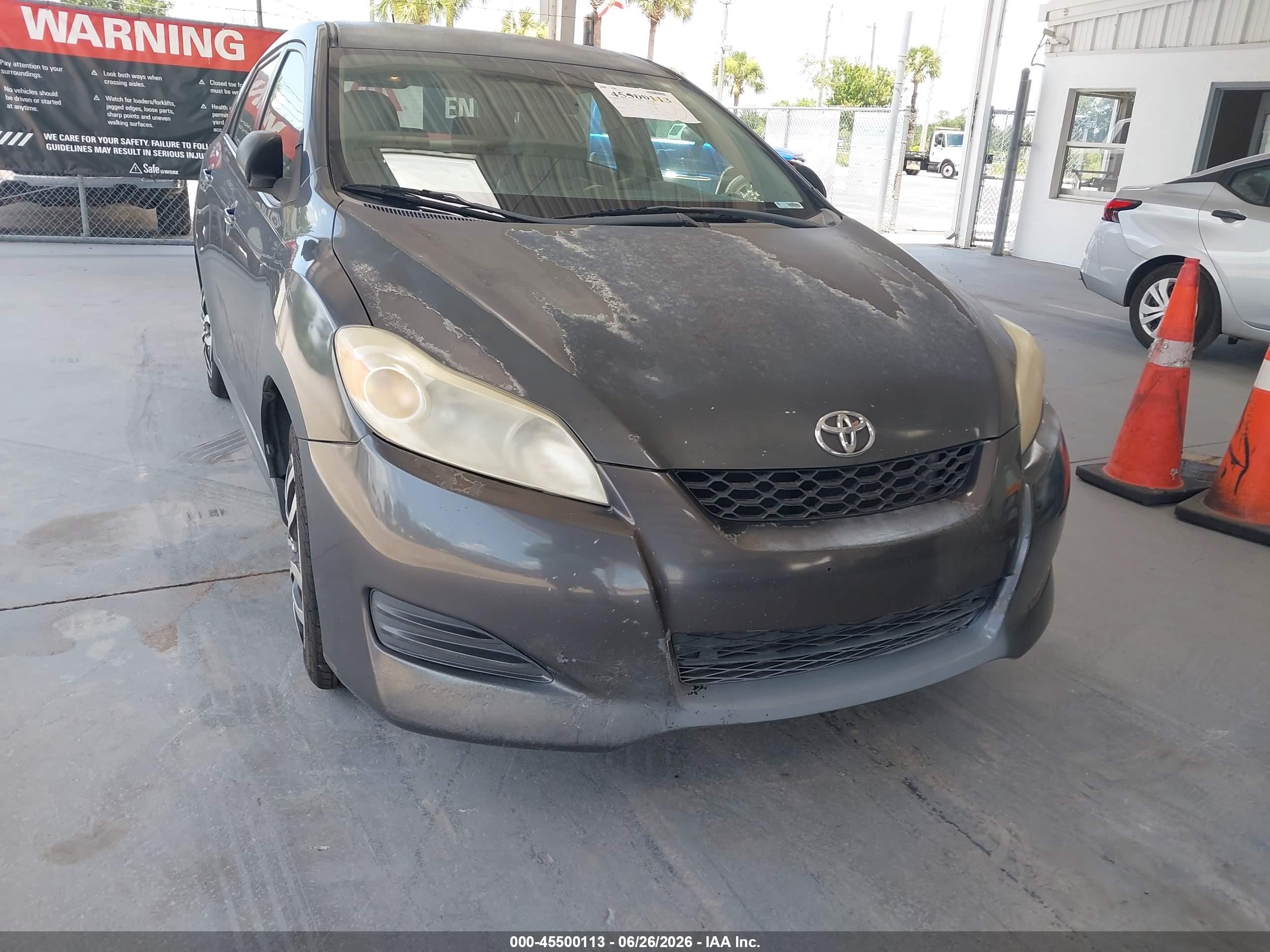 2009 Toyota Matrix   Gray vin: 2T1KU40E99C045036