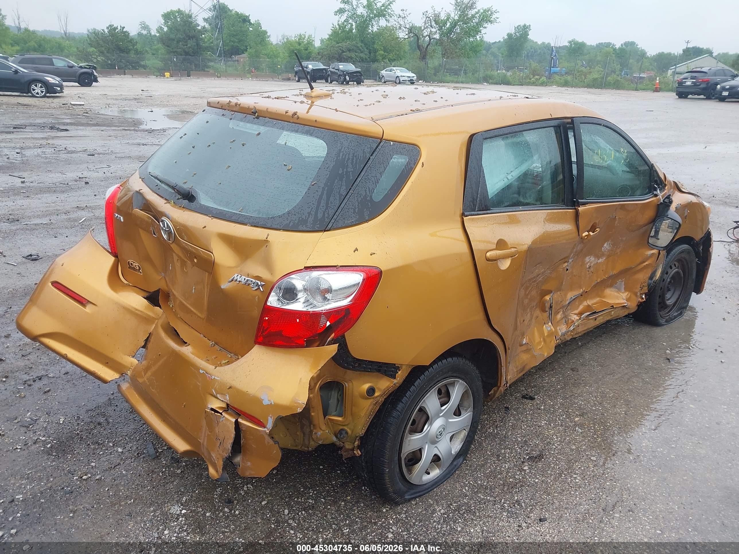 2009 Toyota Matrix   Gold vin: 2T1KU40E99C065948