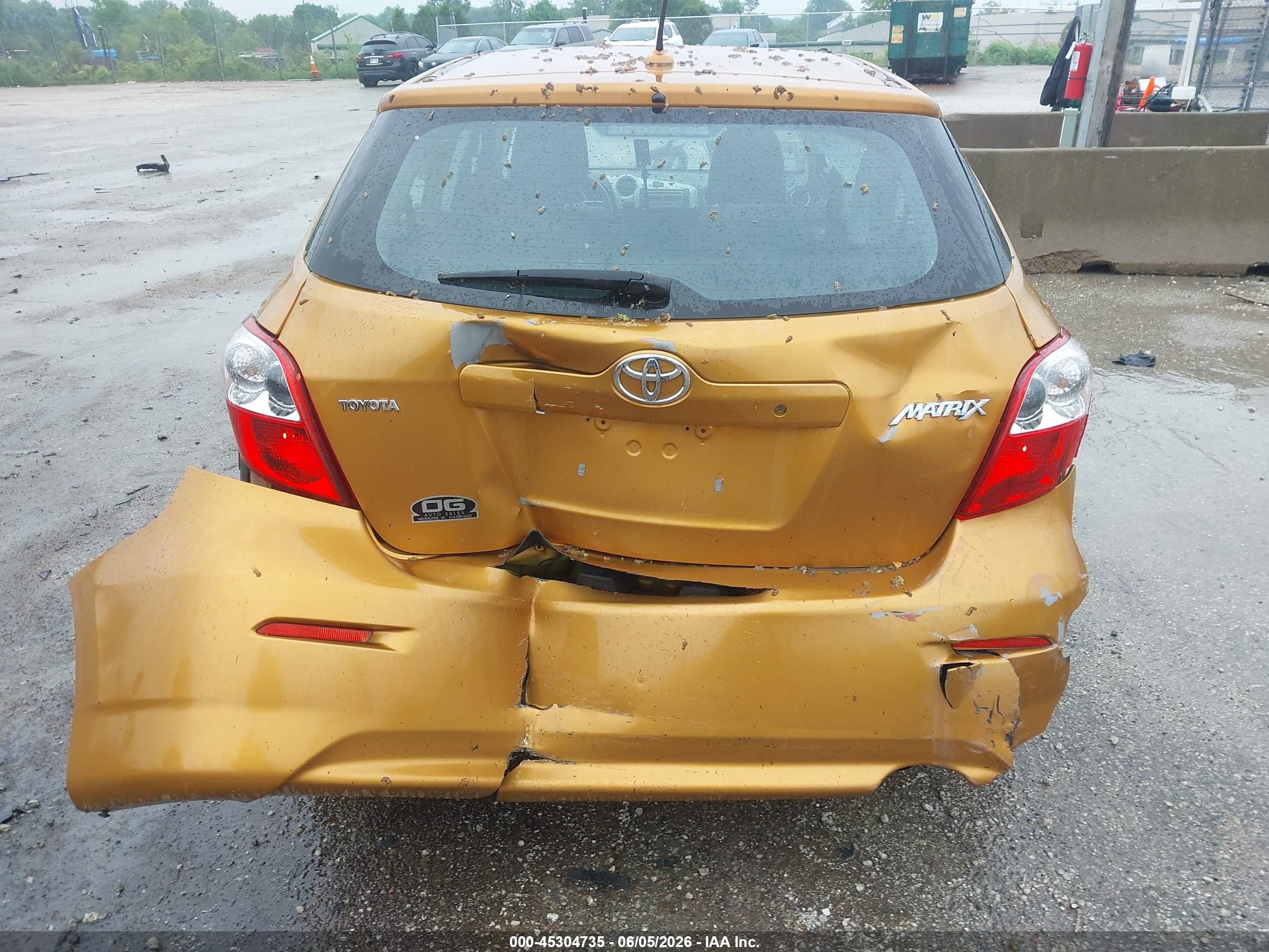 2009 Toyota Matrix   Gold vin: 2T1KU40E99C065948