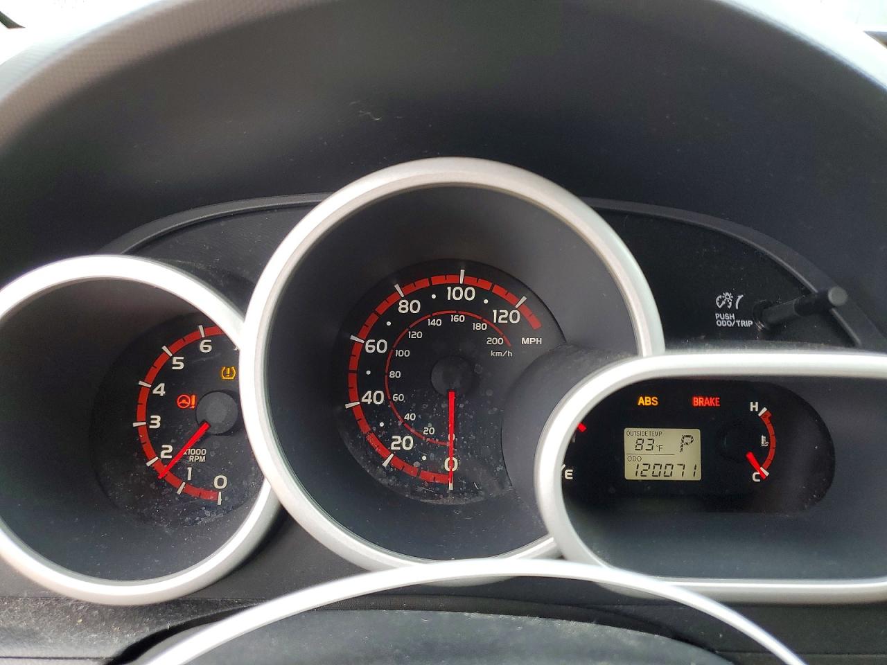 2009 Toyota Matrix Base Silver vin: 2T1KU40E99C074522