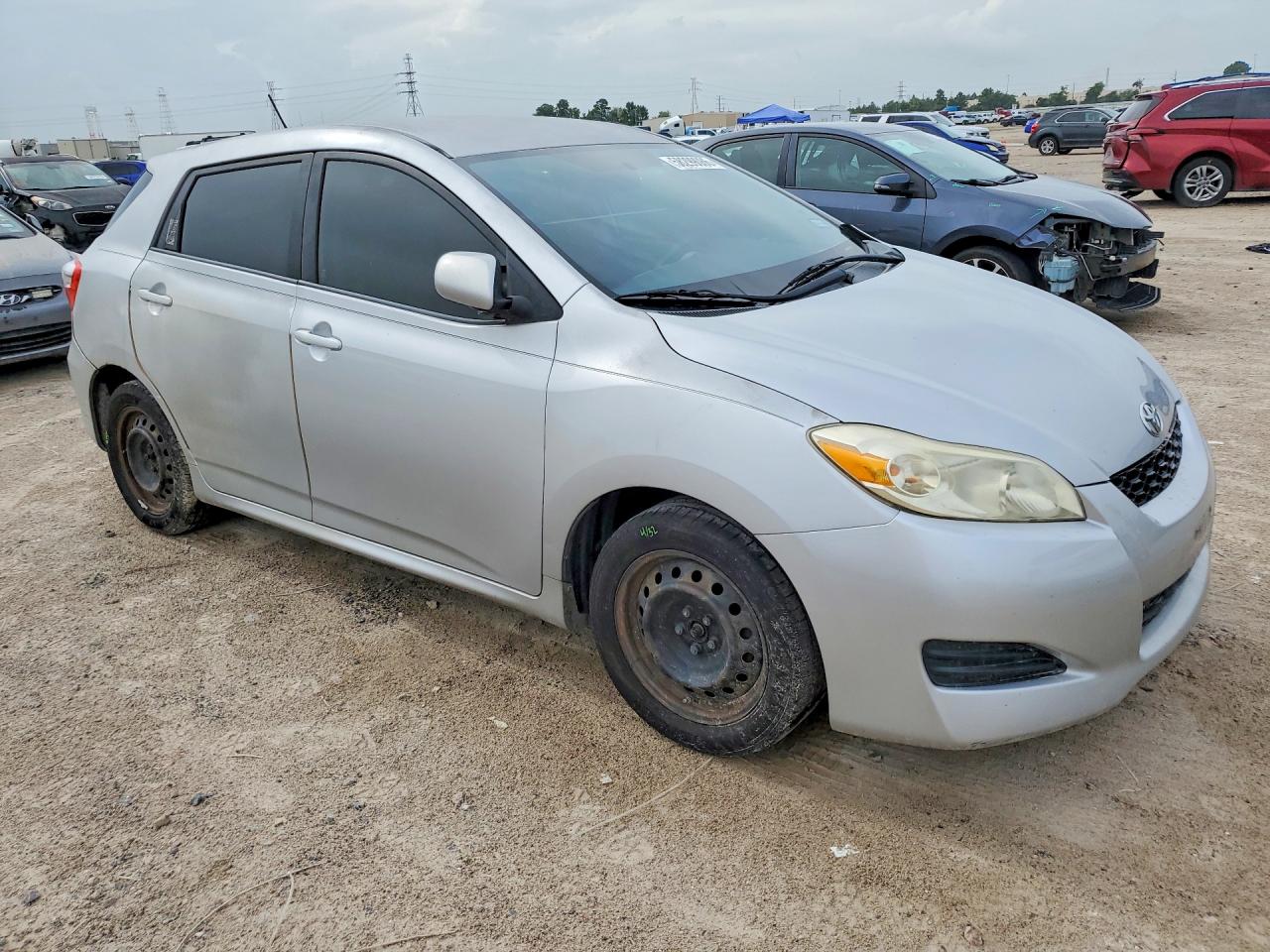 2009 Toyota Matrix Base Silver vin: 2T1KU40E99C074522