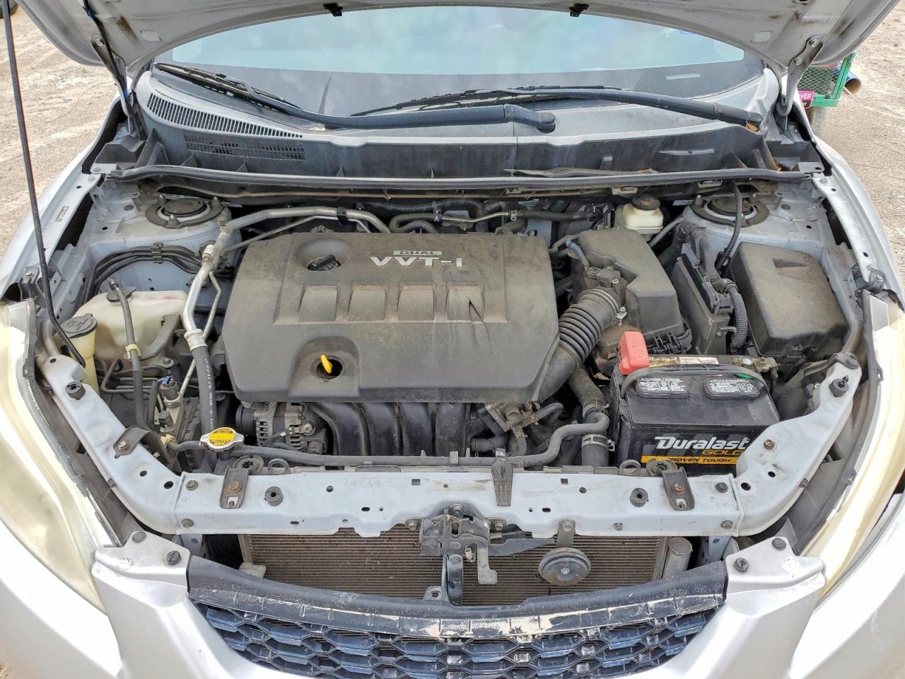 2009 Toyota Matrix Base Silver vin: 2T1KU40E99C074522