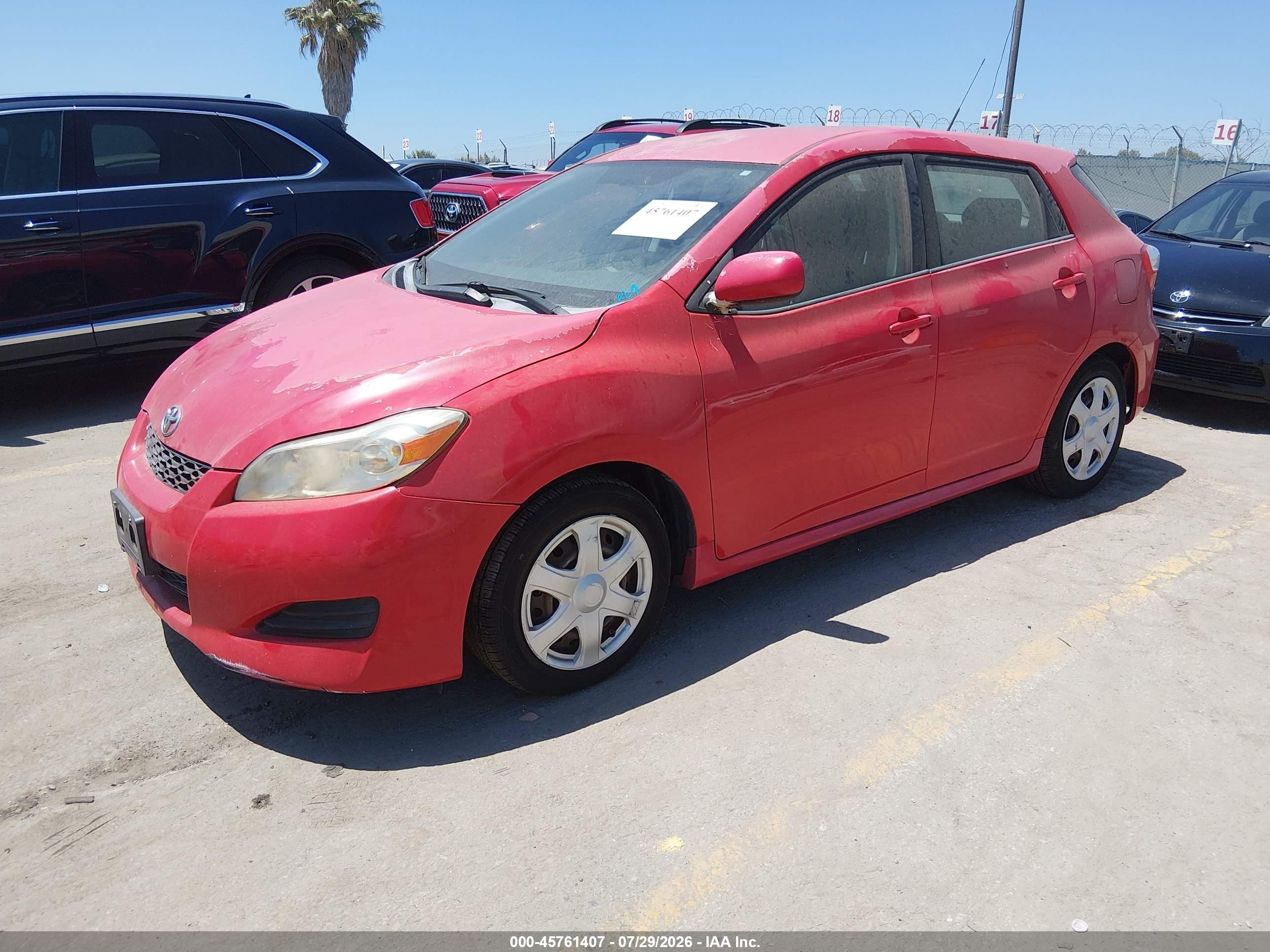 2009 Toyota Matrix   Red vin: 2T1KU40E99C074777