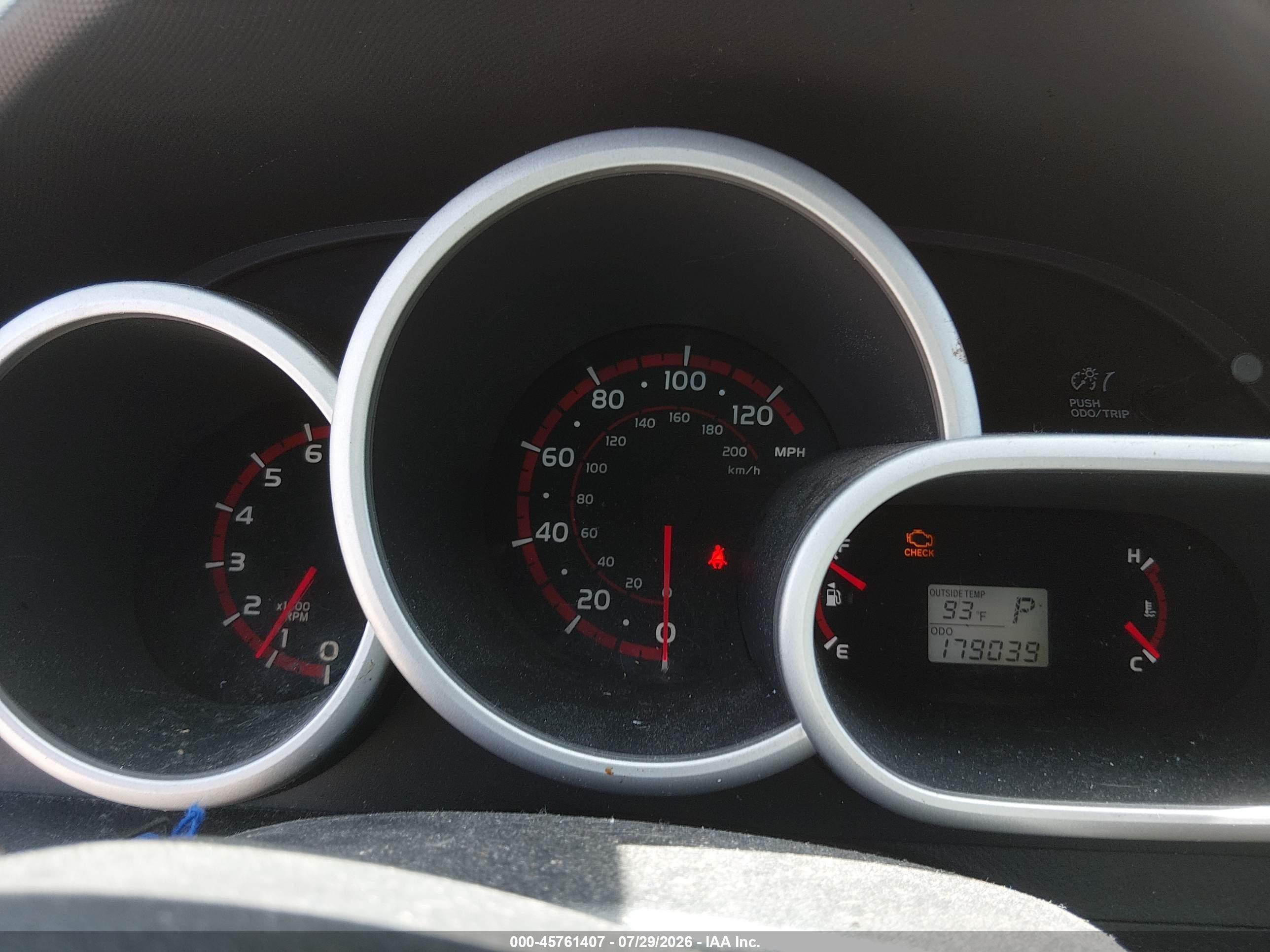 2009 Toyota Matrix   Red vin: 2T1KU40E99C074777