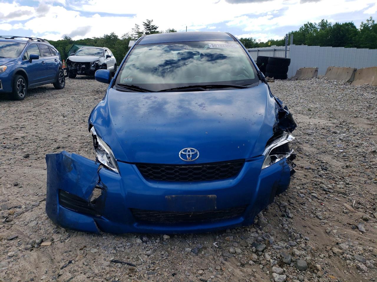 2009 Toyota Matrix Base Синий vin: 2T1KU40E99C097248