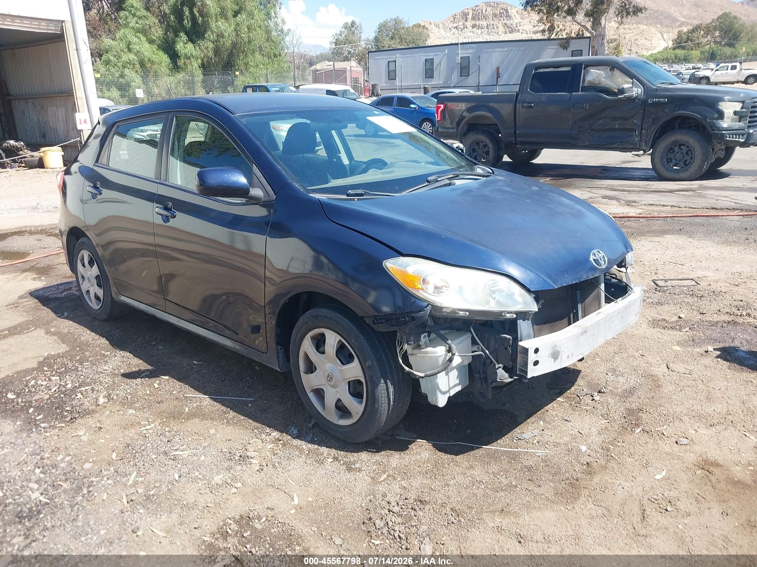 2009 Toyota Matrix   Blue vin: 2T1KU40E99C135349