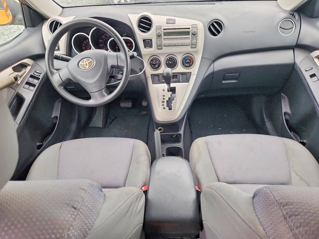 2009 Toyota Matrix Base Оранжевый vin: 2T1KU40E99C137148
