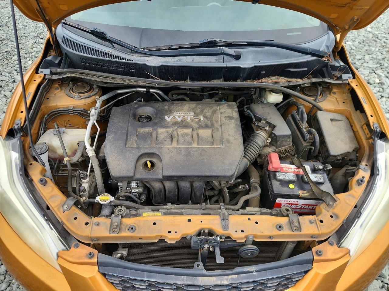 2009 Toyota Matrix Base Оранжевый vin: 2T1KU40E99C137148