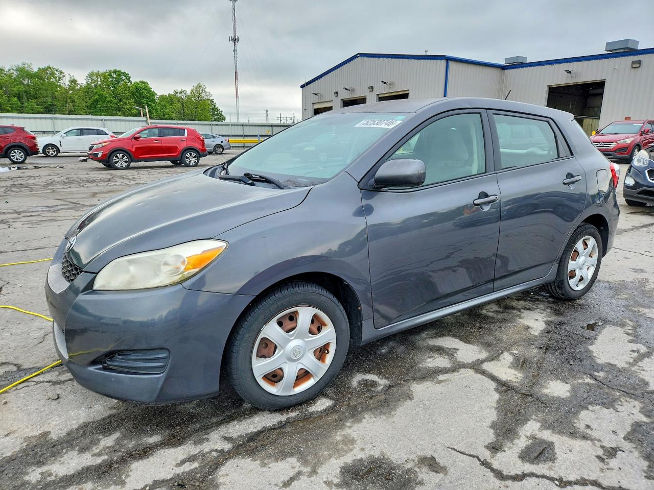2009 Toyota Matrix Base Серый vin: 2T1KU40EX9C125588