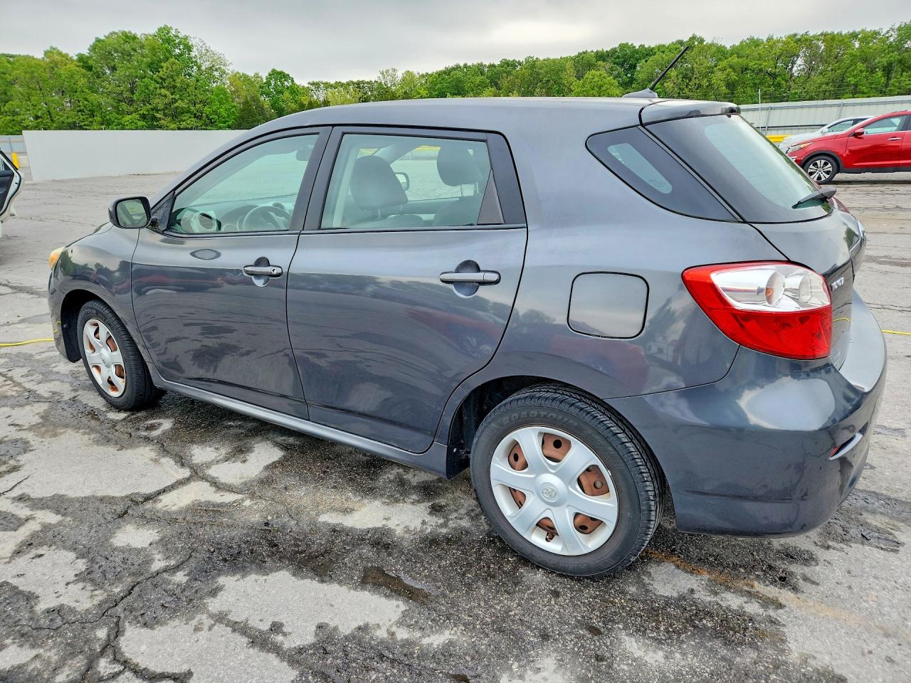 2009 Toyota Matrix Base Серый vin: 2T1KU40EX9C125588