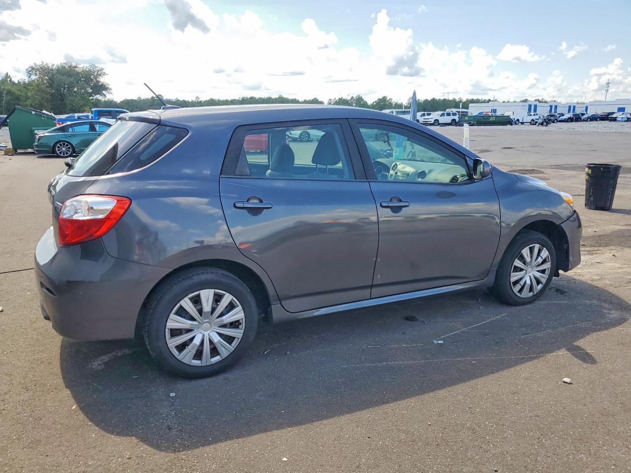 2009 Toyota Matrix Base Серый vin: 2T1KU40EX9C157019