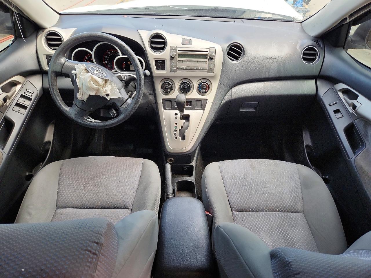 2009 Toyota Matrix Base White vin: 2T1KU40EX9C159398