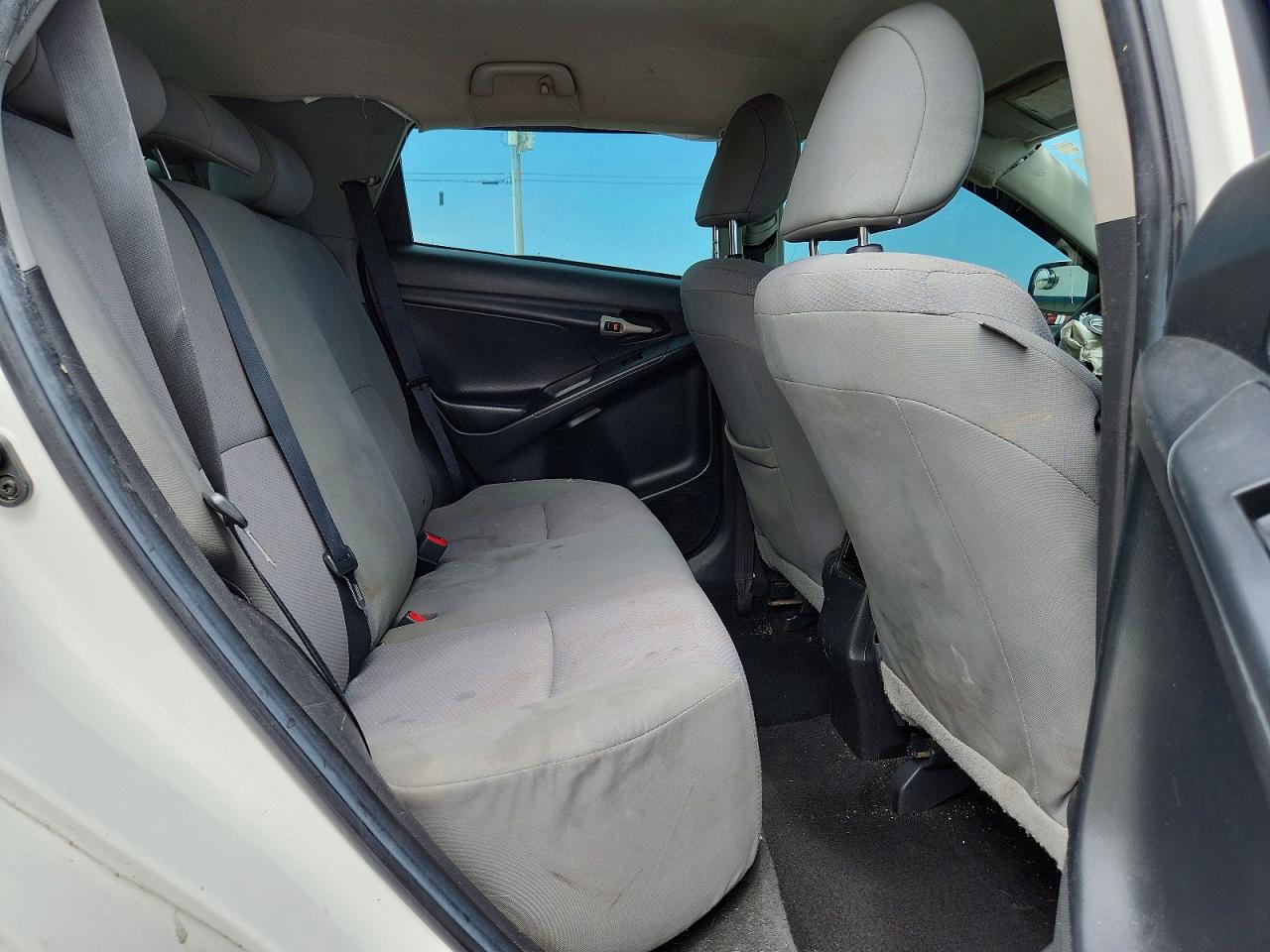 2009 Toyota Matrix Base White vin: 2T1KU40EX9C159398