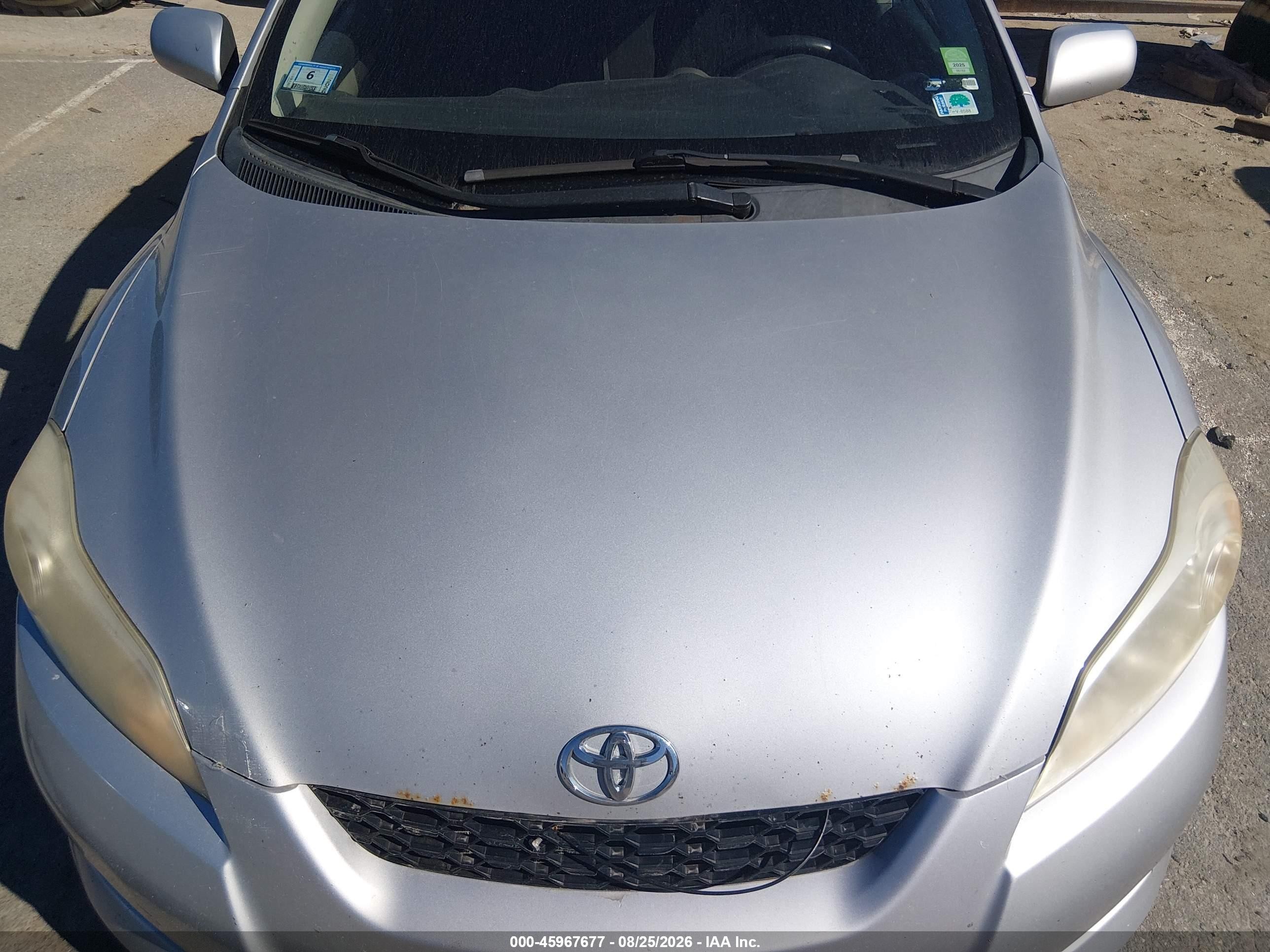 2010 Toyota Matrix   Silver vin: 2T1KU4EE0AC252637