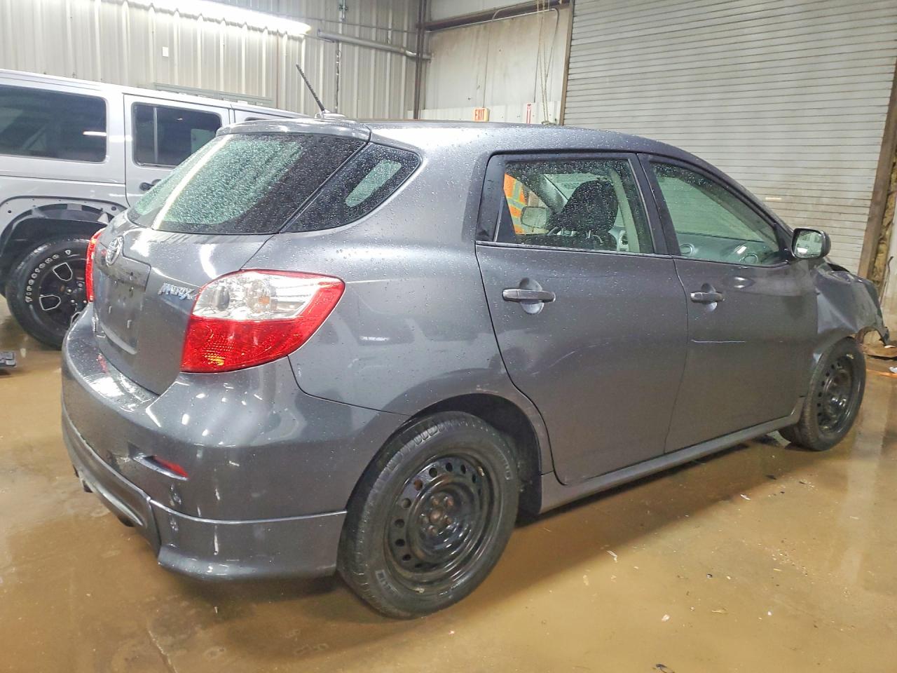 2010 Toyota Matrix Base Gray vin: 2T1KU4EE0AC301707
