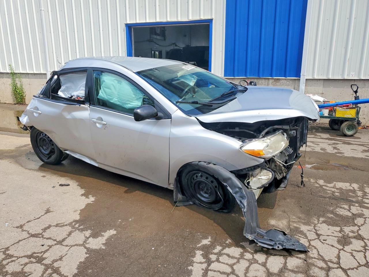 2010 Toyota Matrix Base Silver vin: 2T1KU4EE0AC309175