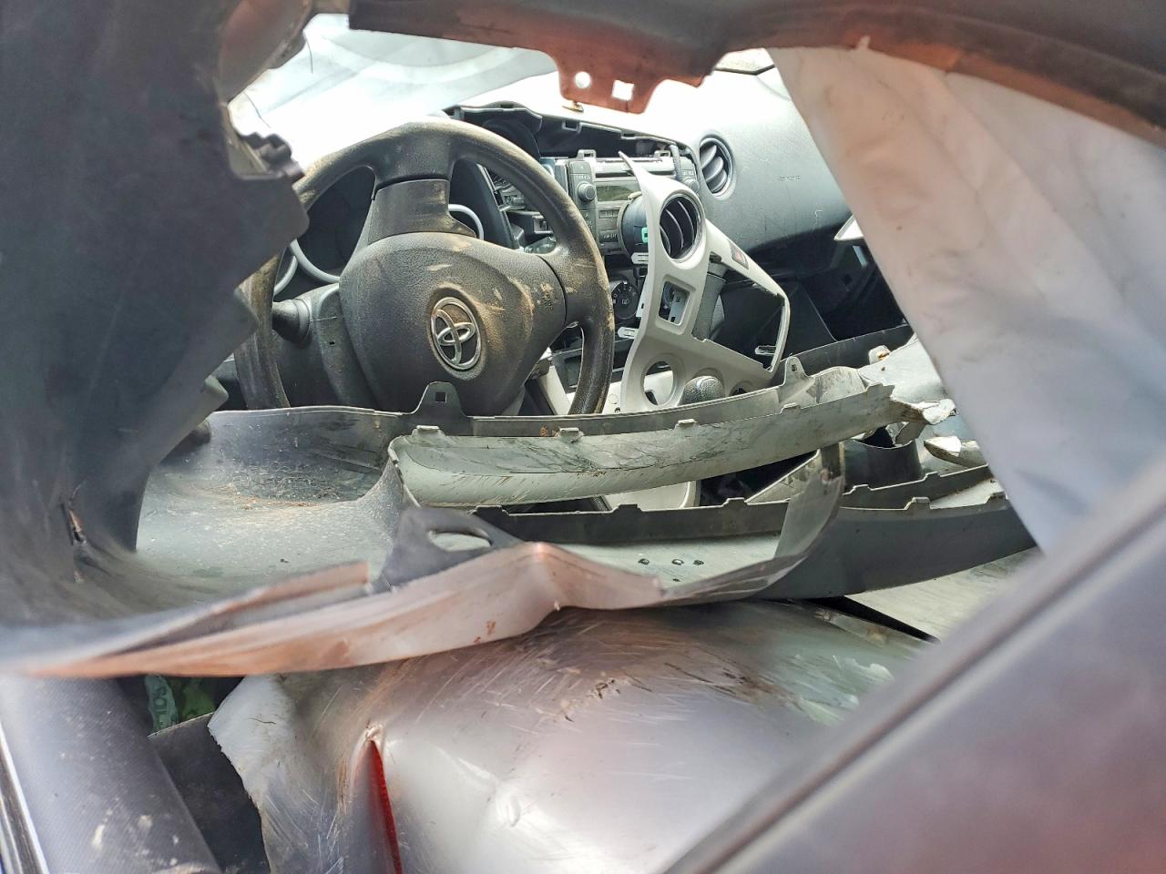 2010 Toyota Matrix Base Silver vin: 2T1KU4EE0AC309175