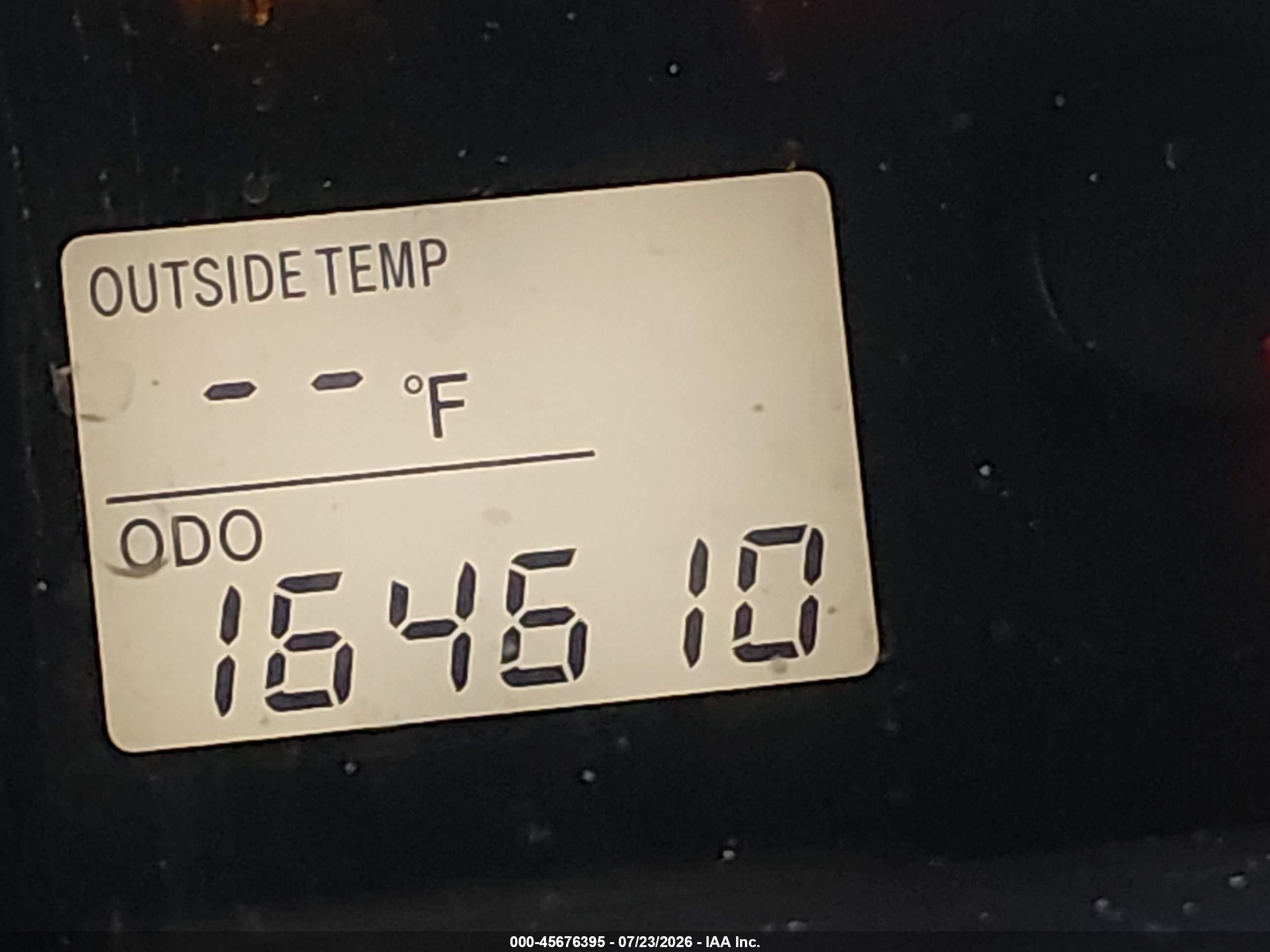 2010 Toyota Matrix   Champagne vin: 2T1KU4EE0AC322122