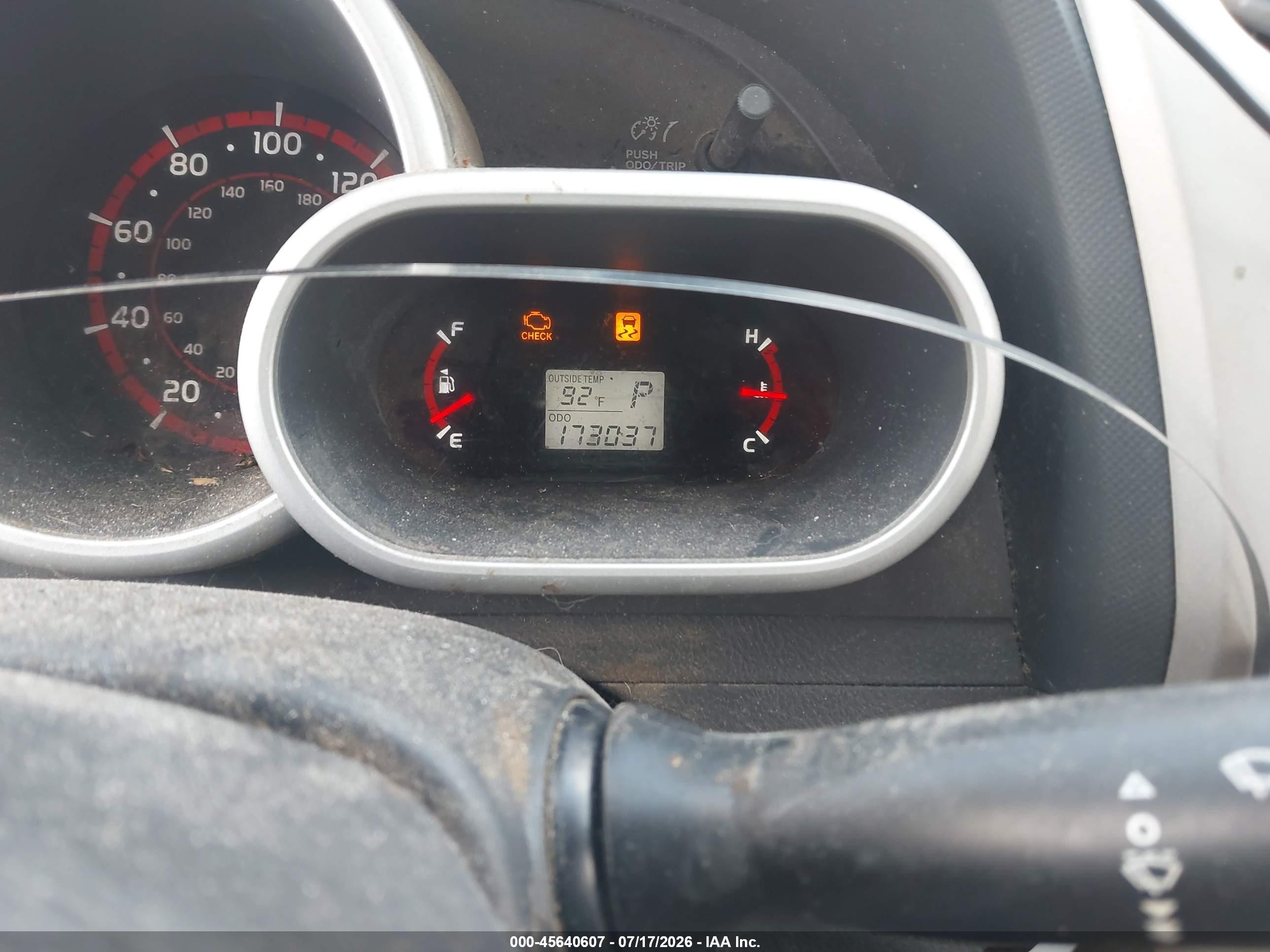 2010 Toyota Matrix   Orange vin: 2T1KU4EE0AC340541
