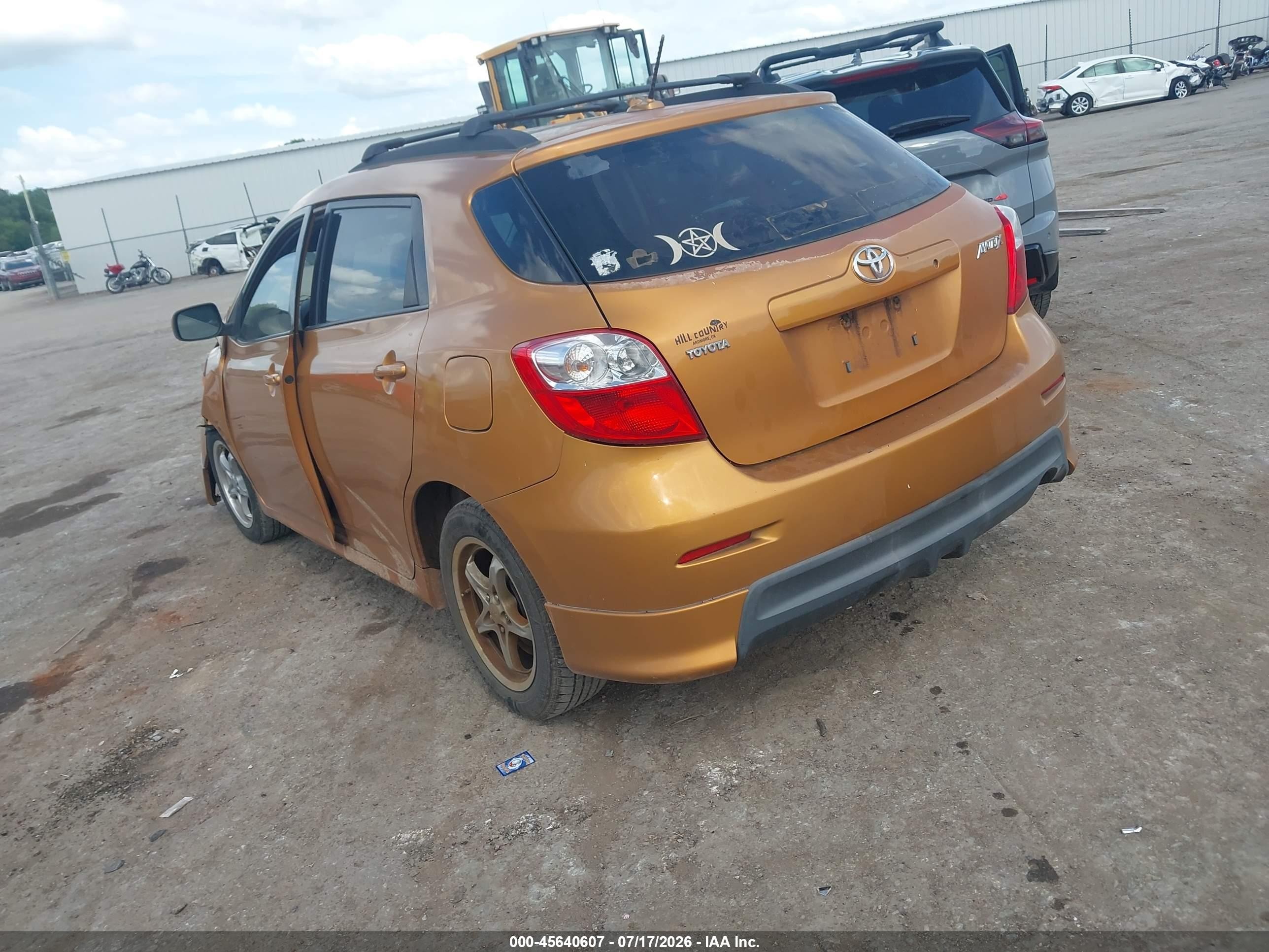 2010 Toyota Matrix   Orange vin: 2T1KU4EE0AC340541