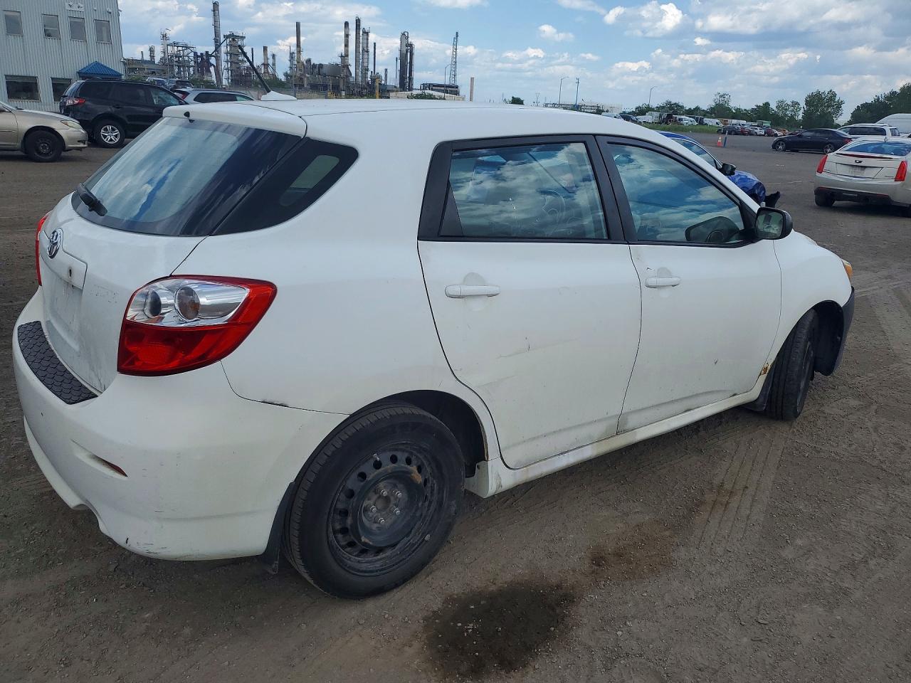 2010 Toyota Matrix Base White vin: 2T1KU4EE0AC435004