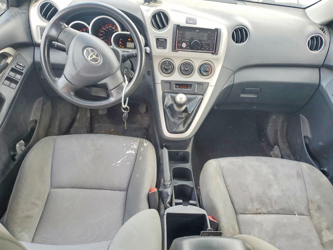 2010 Toyota Matrix Base White vin: 2T1KU4EE0AC435004