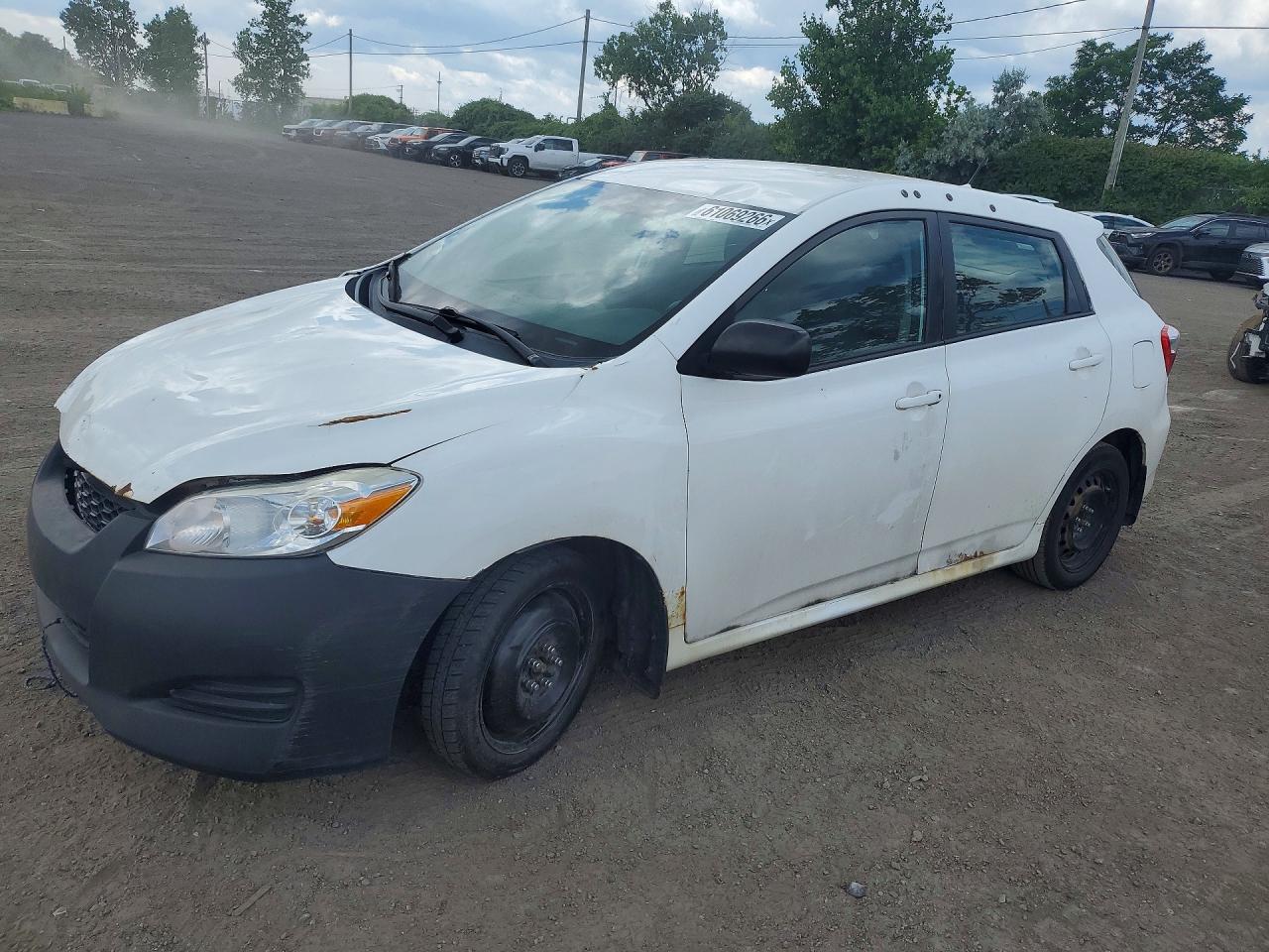 2010 Toyota Matrix Base White vin: 2T1KU4EE0AC435004