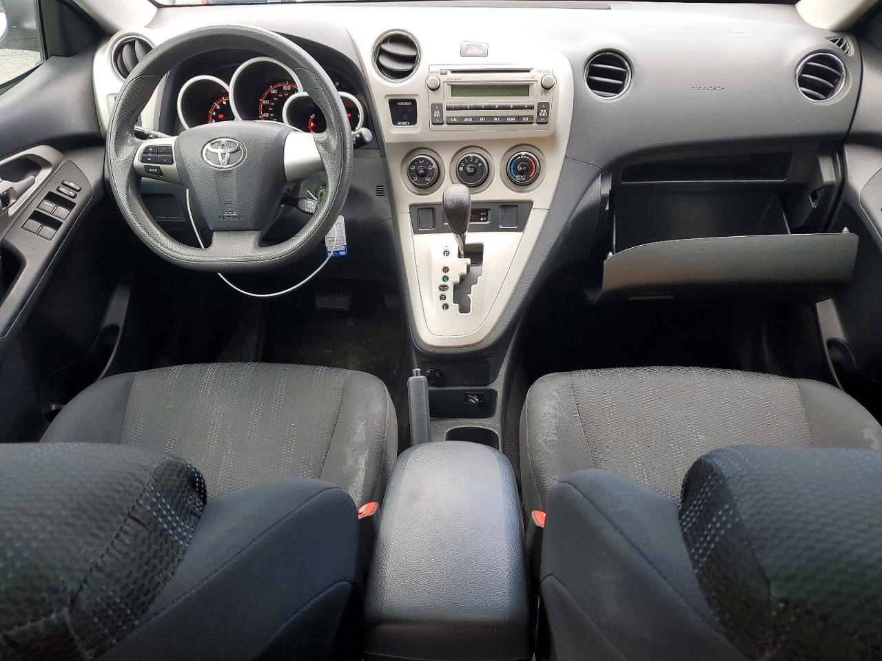 2011 Toyota Matrix Base Silver vin: 2T1KU4EE0BC744067