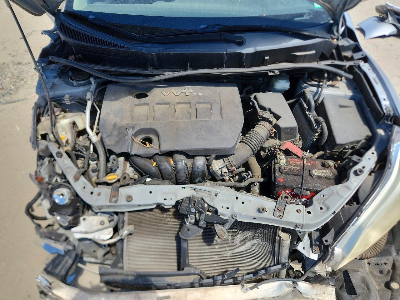 2010 Toyota Matrix Base Silver vin: 2T1KU4EE1AC192156