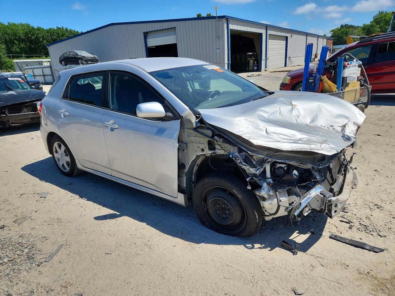 2010 Toyota Matrix Base Silver vin: 2T1KU4EE1AC192156