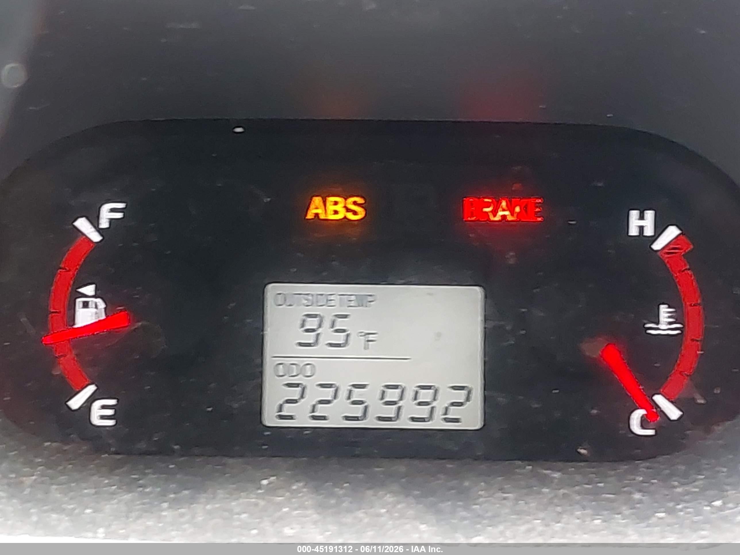 2010 Toyota Matrix   Red vin: 2T1KU4EE1AC291785