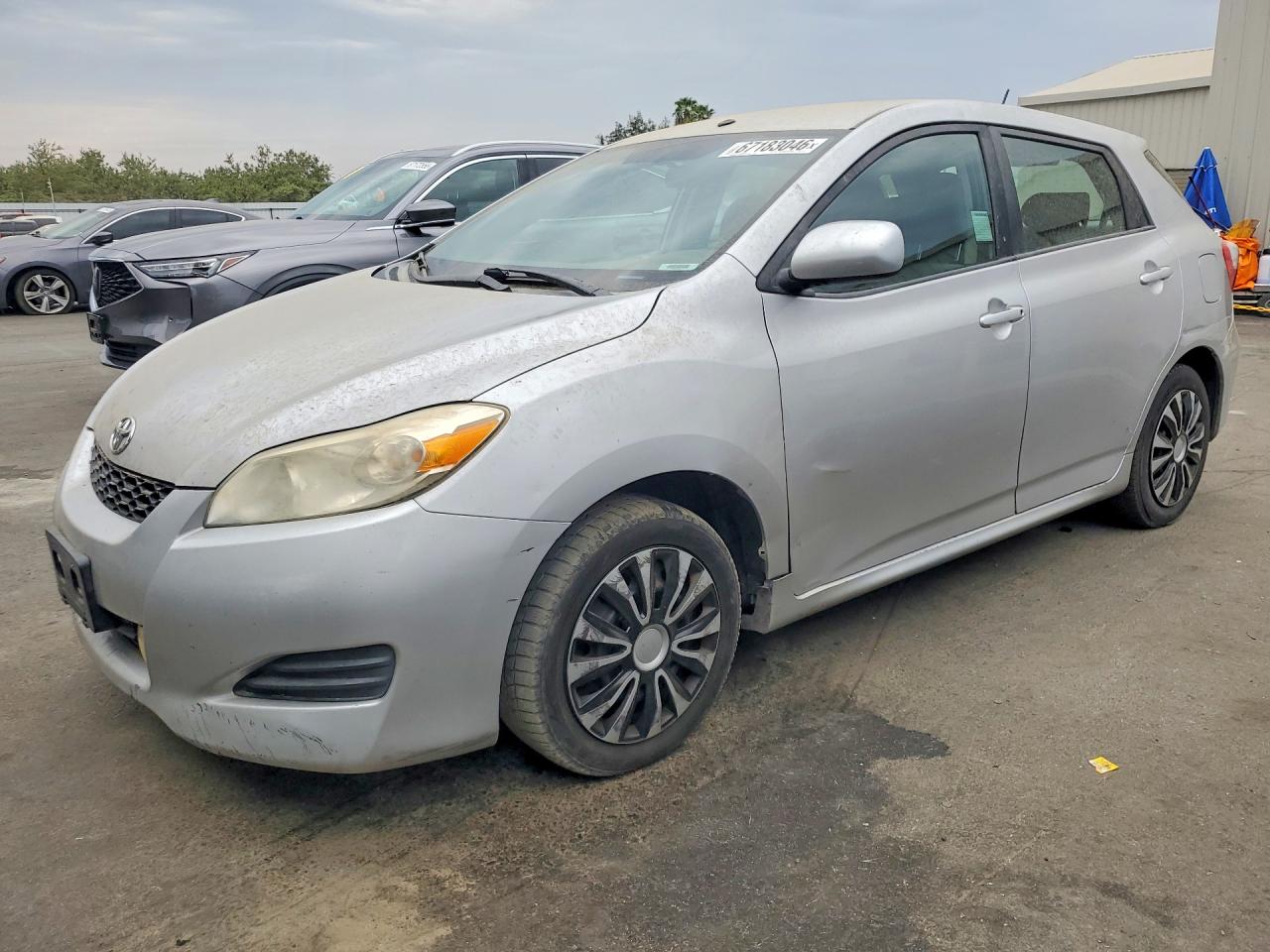 2010 Toyota Matrix Base Silver vin: 2T1KU4EE1AC315714