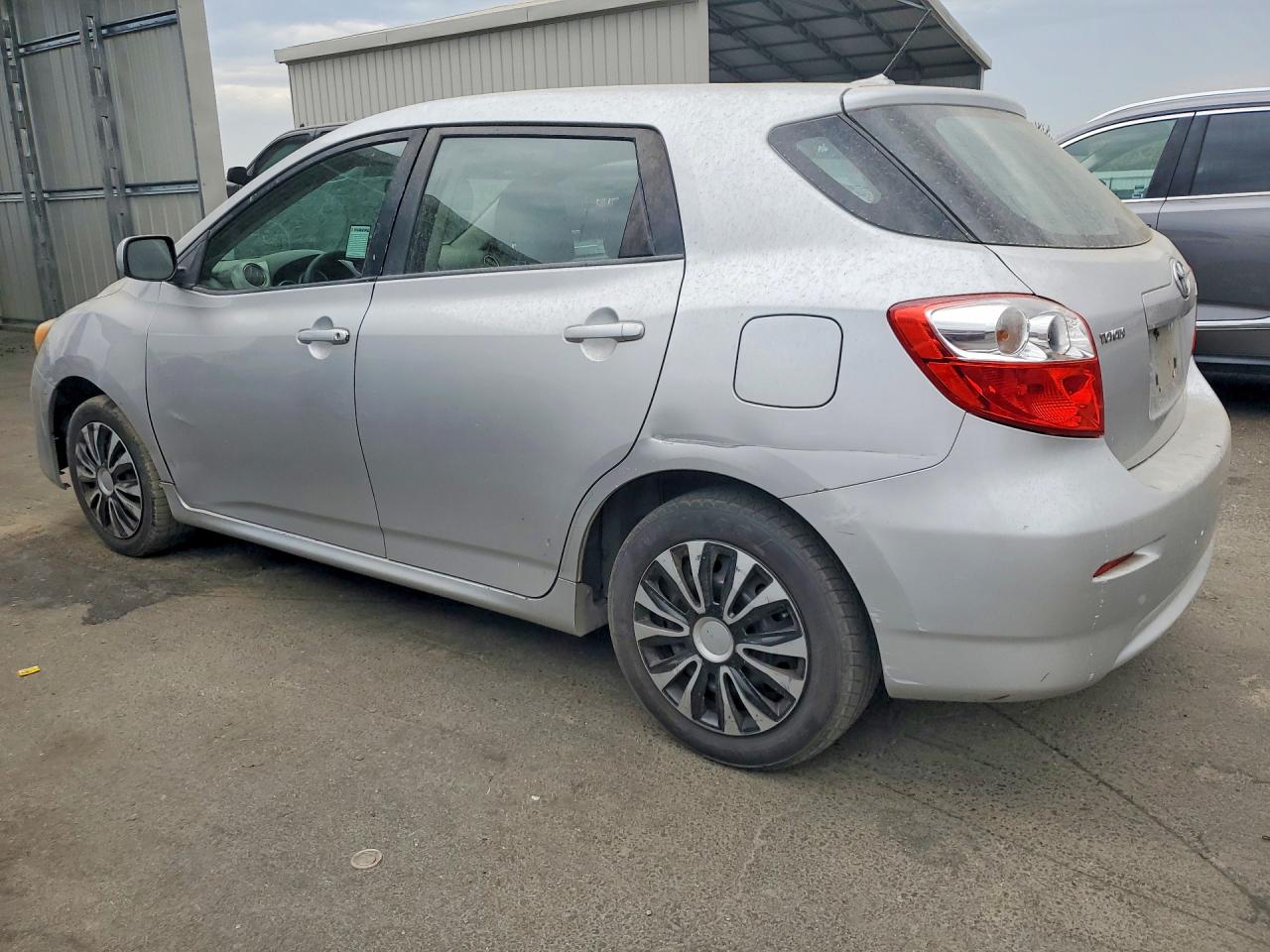 2010 Toyota Matrix Base Silver vin: 2T1KU4EE1AC315714