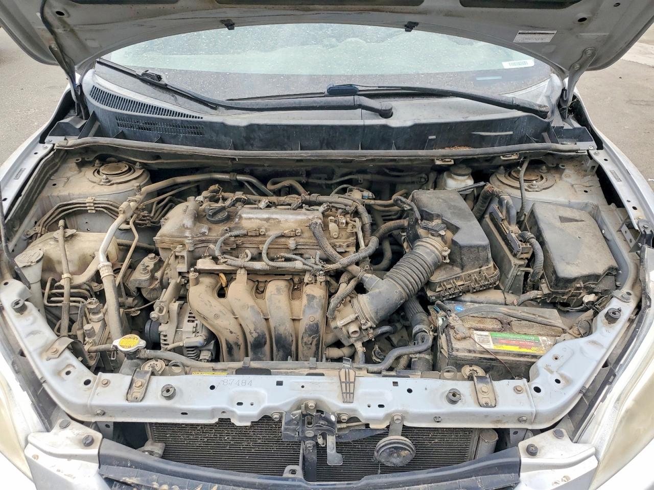 2010 Toyota Matrix Base Silver vin: 2T1KU4EE1AC315714