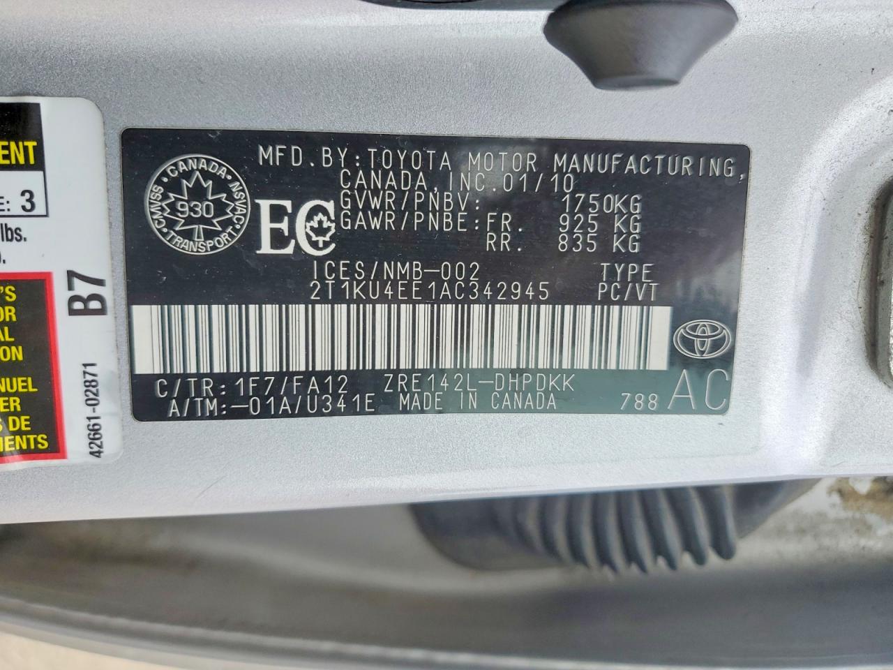2010 Toyota Corolla Matrix Base Silver vin: 2T1KU4EE1AC342945