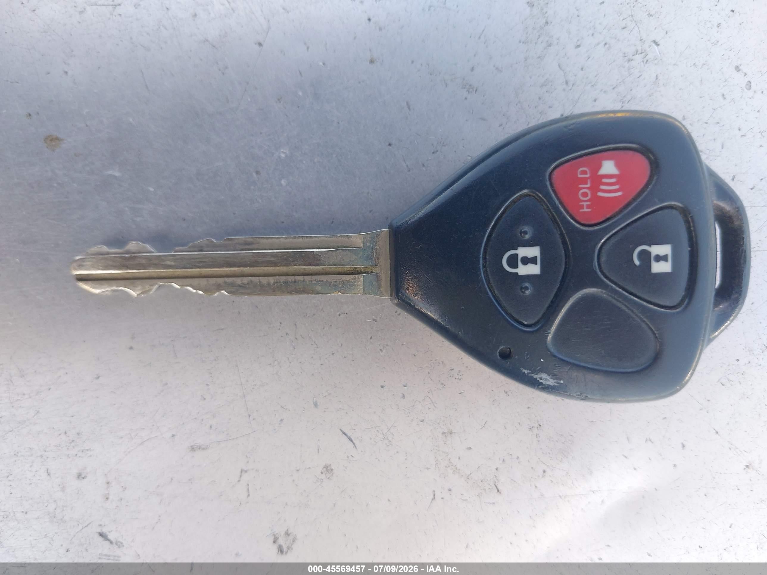 2011 Toyota Matrix   Silver vin: 2T1KU4EE1BC562281