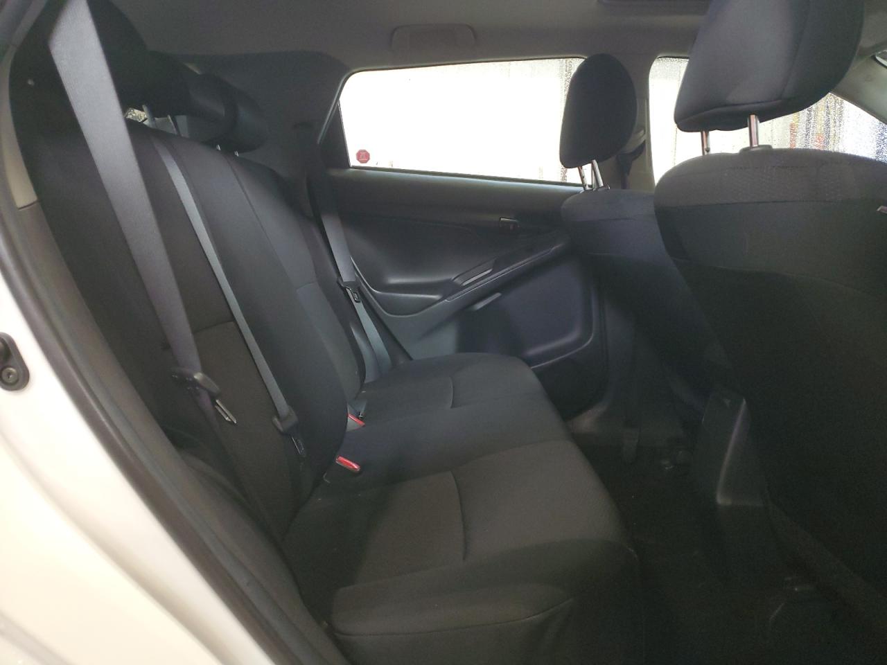 2014 Toyota Matrix Base White vin: 2T1KU4EE1EC129435