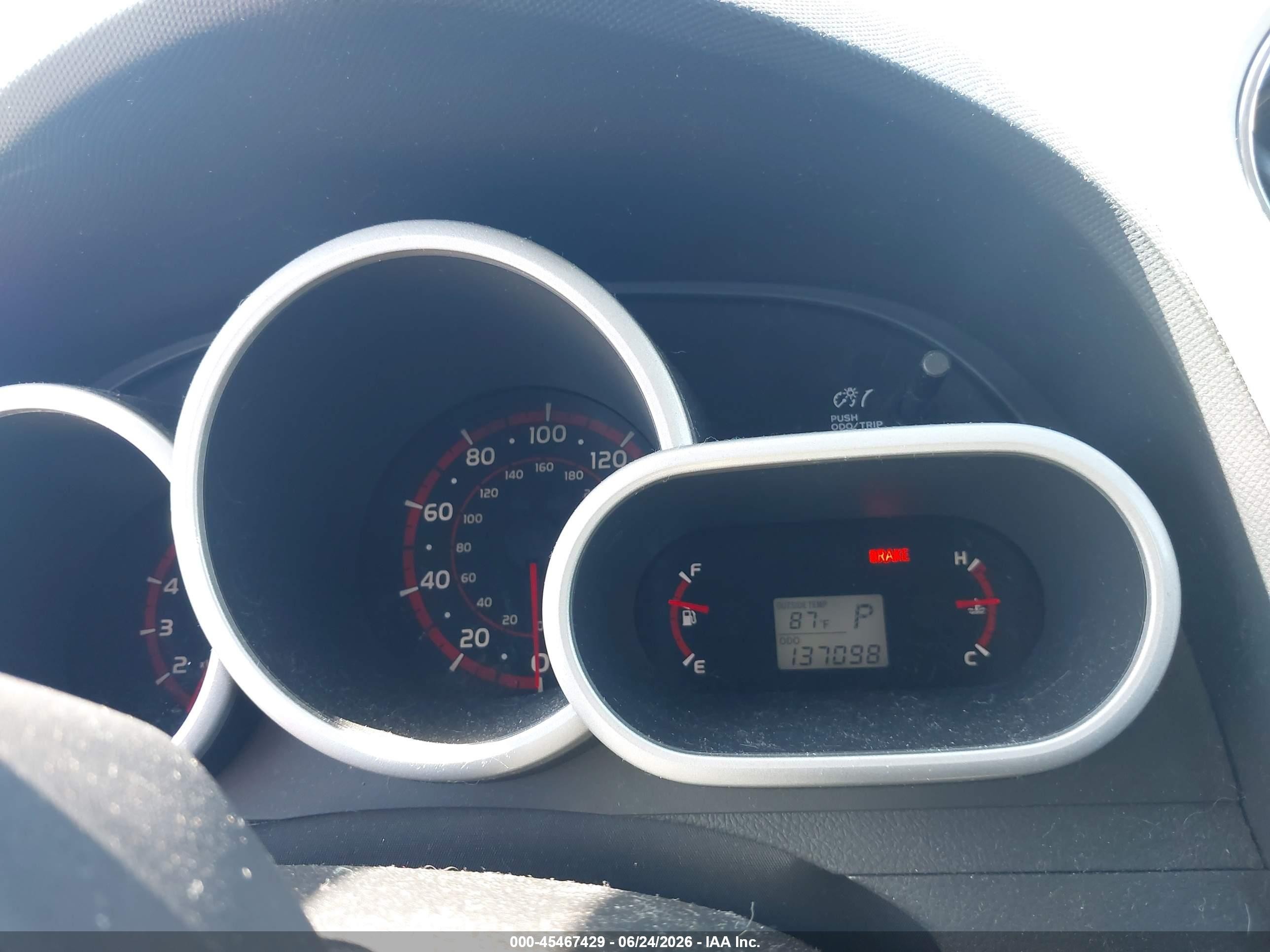 2010 Toyota Matrix White vin: 2T1KU4EE2AC262912