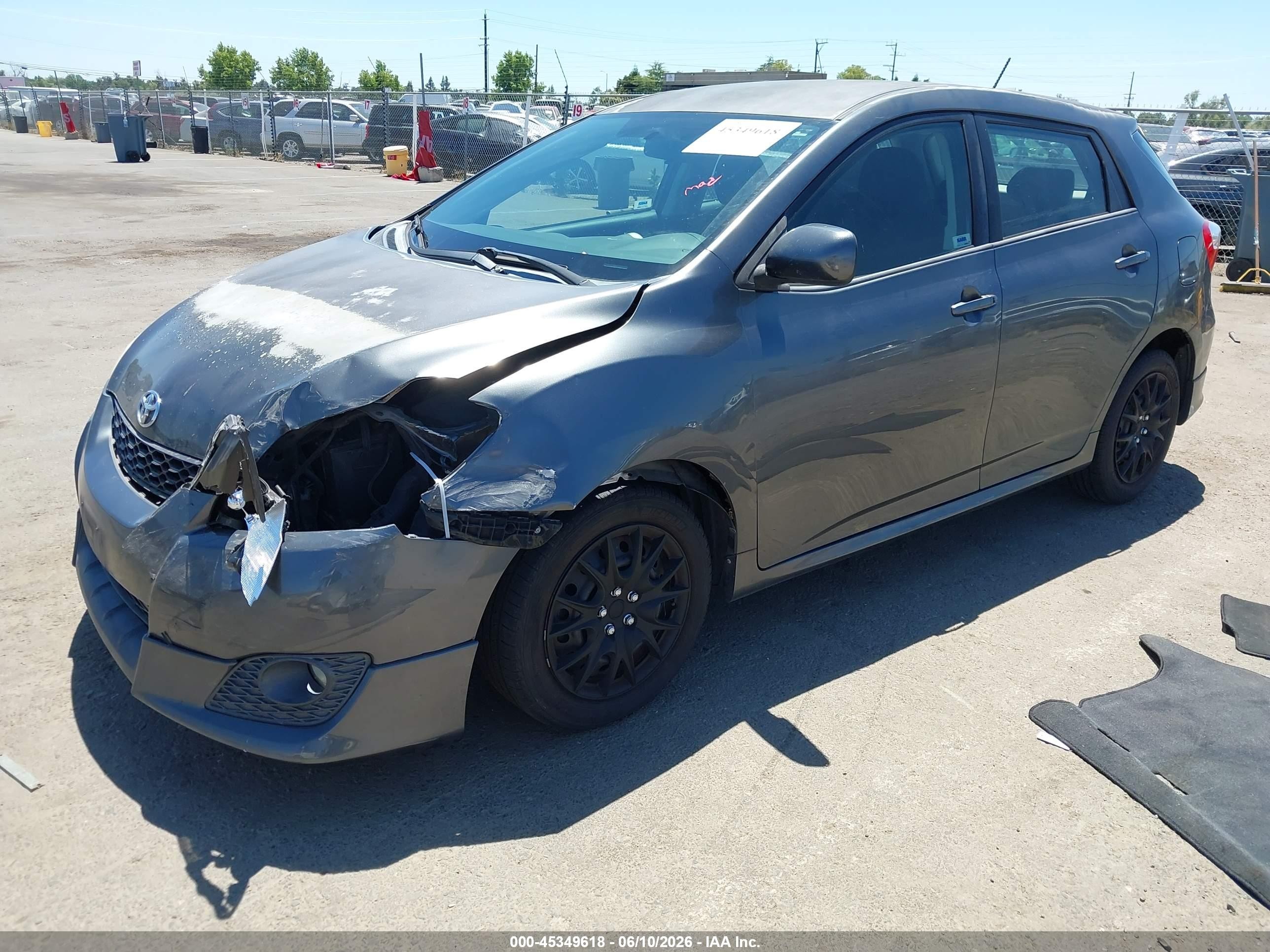 2010 Toyota Matrix   Gray vin: 2T1KU4EE2AC273036