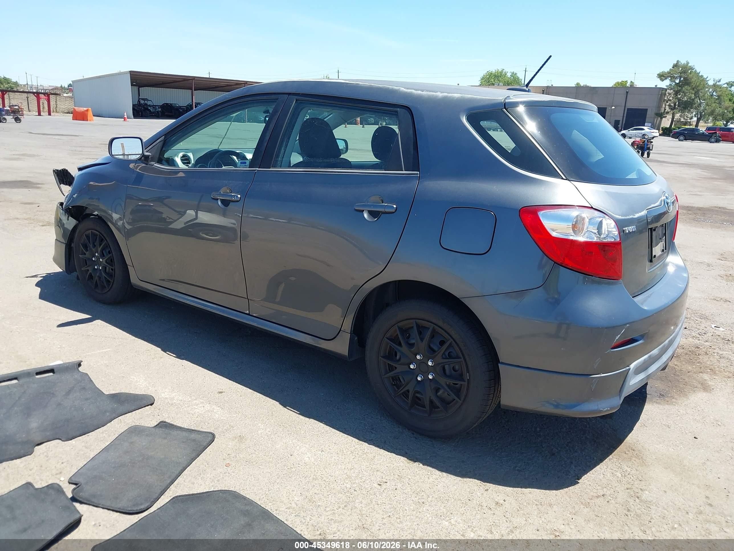 2010 Toyota Matrix   Gray vin: 2T1KU4EE2AC273036