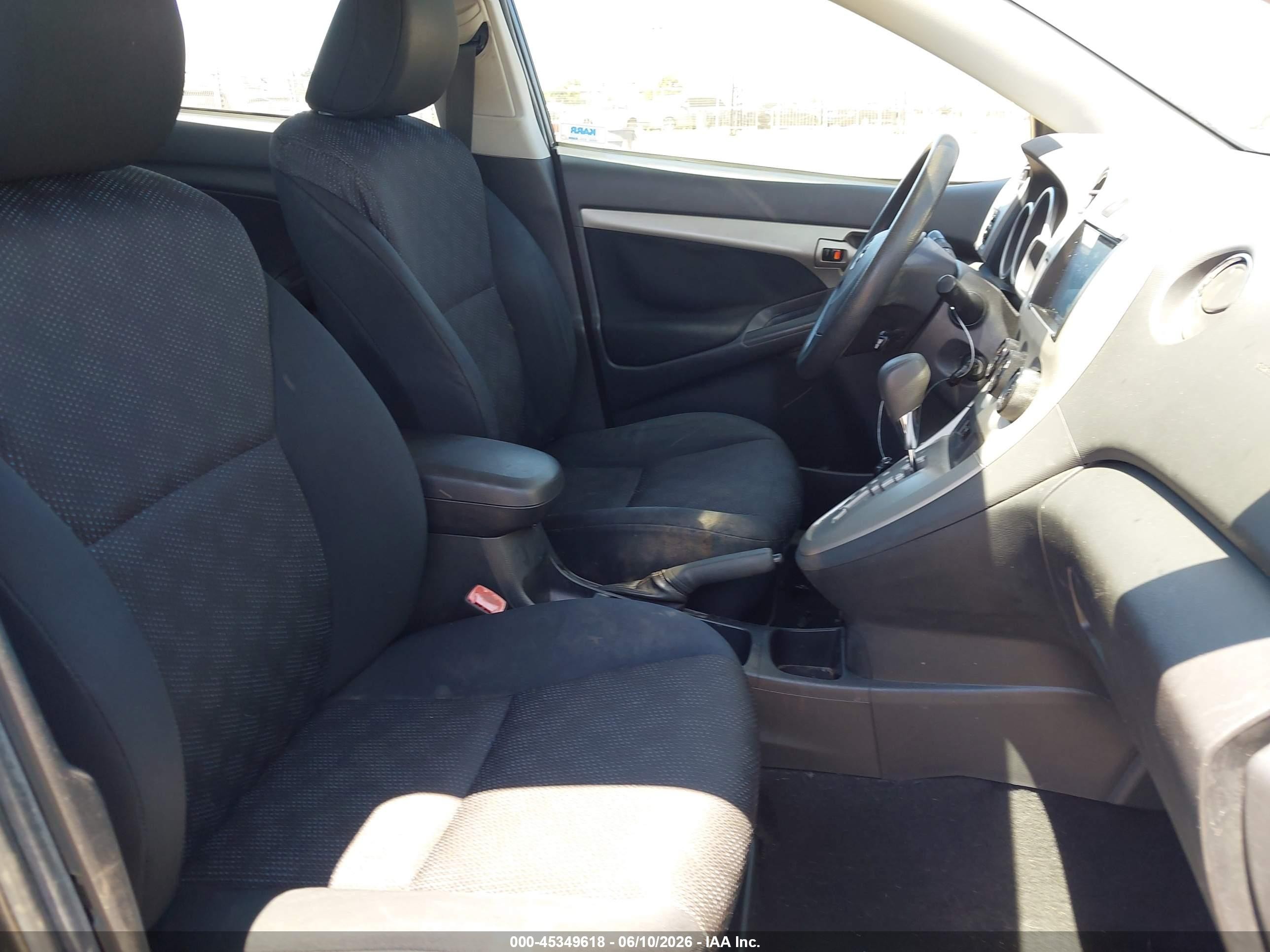 2010 Toyota Matrix   Gray vin: 2T1KU4EE2AC273036