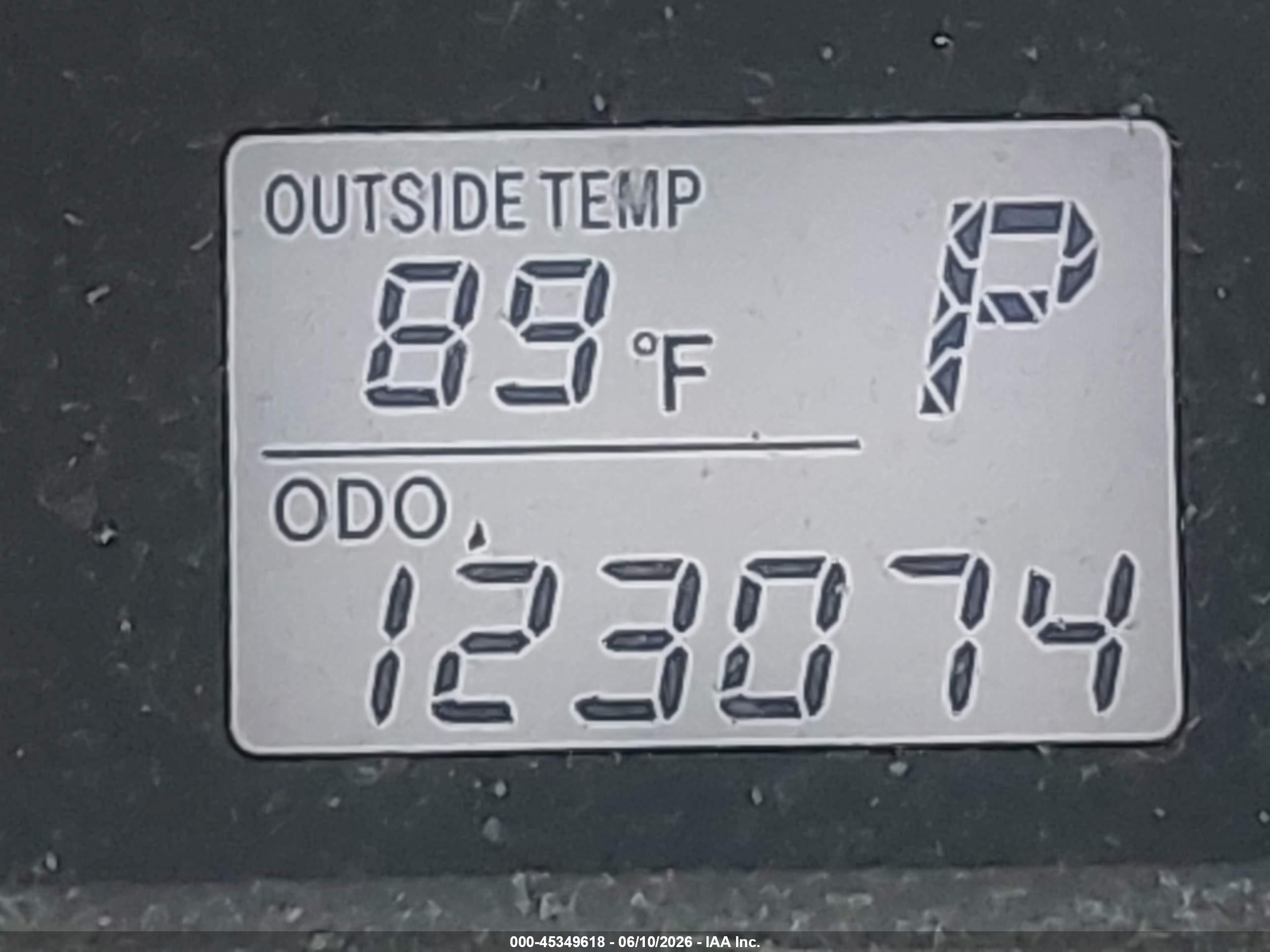 2010 Toyota Matrix   Gray vin: 2T1KU4EE2AC273036