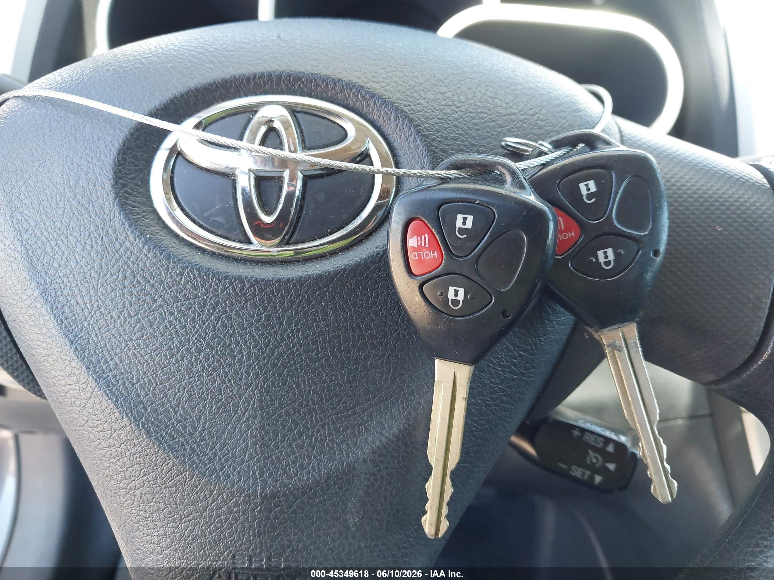 2010 Toyota Matrix   Gray vin: 2T1KU4EE2AC273036