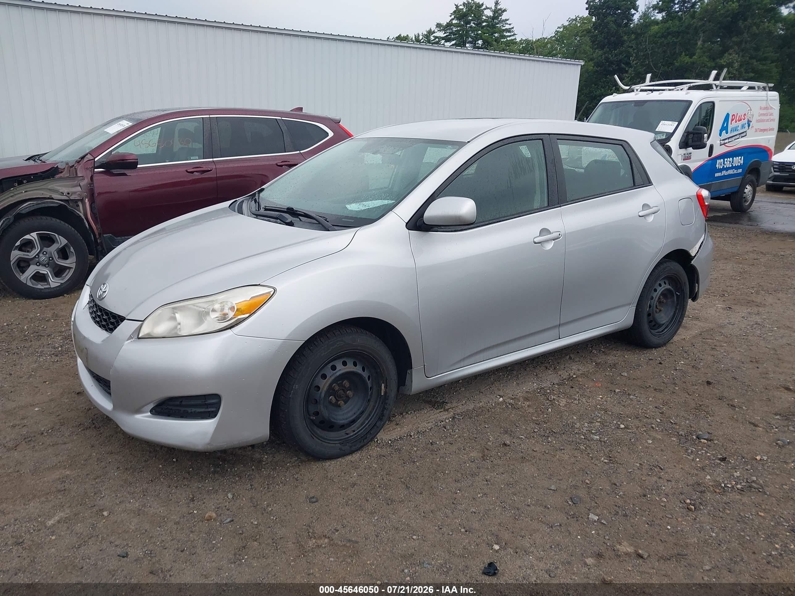 2010 Toyota Matrix   Silver vin: 2T1KU4EE2AC333896
