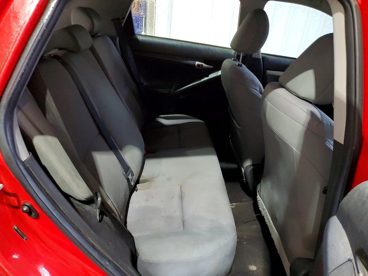 2010 Toyota Matrix Base Red vin: 2T1KU4EE2AC343697