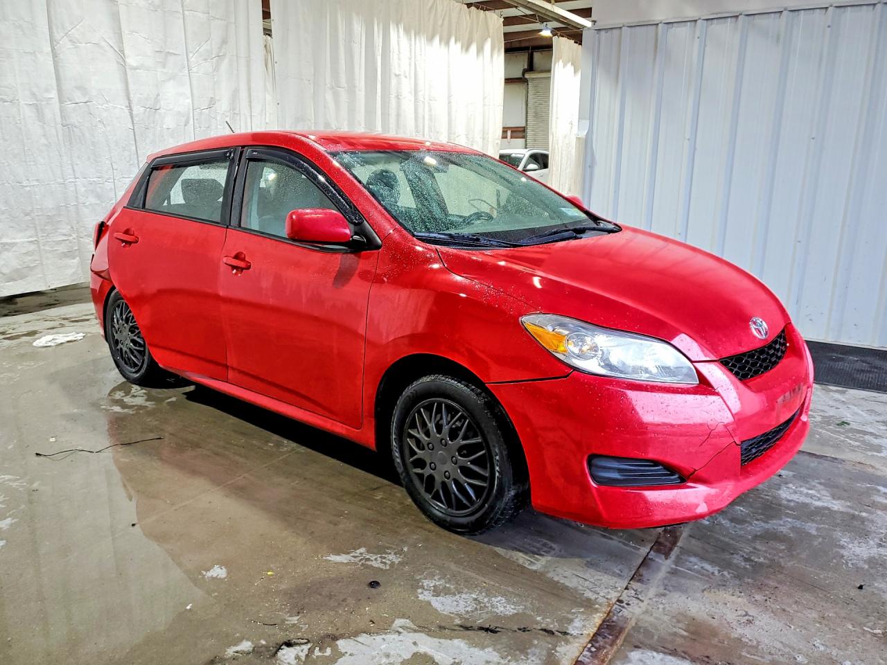 2010 Toyota Matrix Base Red vin: 2T1KU4EE2AC343697
