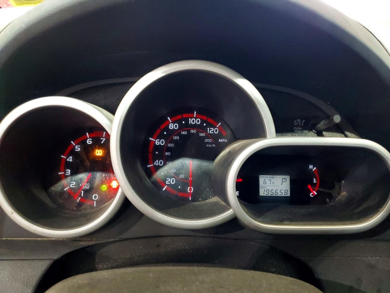 2010 Toyota Matrix Base Red vin: 2T1KU4EE2AC343697
