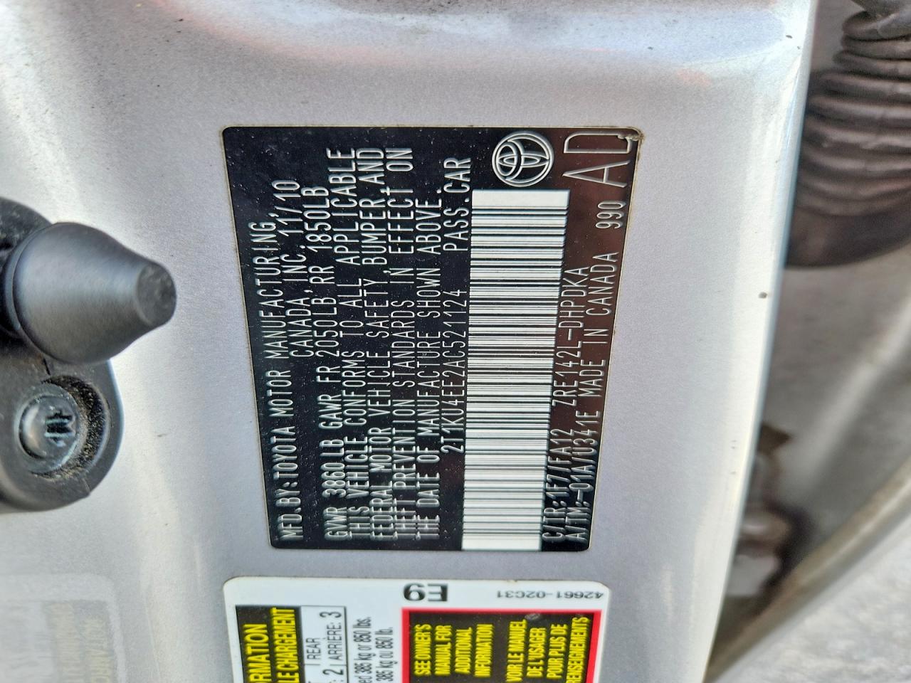 2010 Toyota Matrix Base Серебряный vin: 2T1KU4EE2AC521124