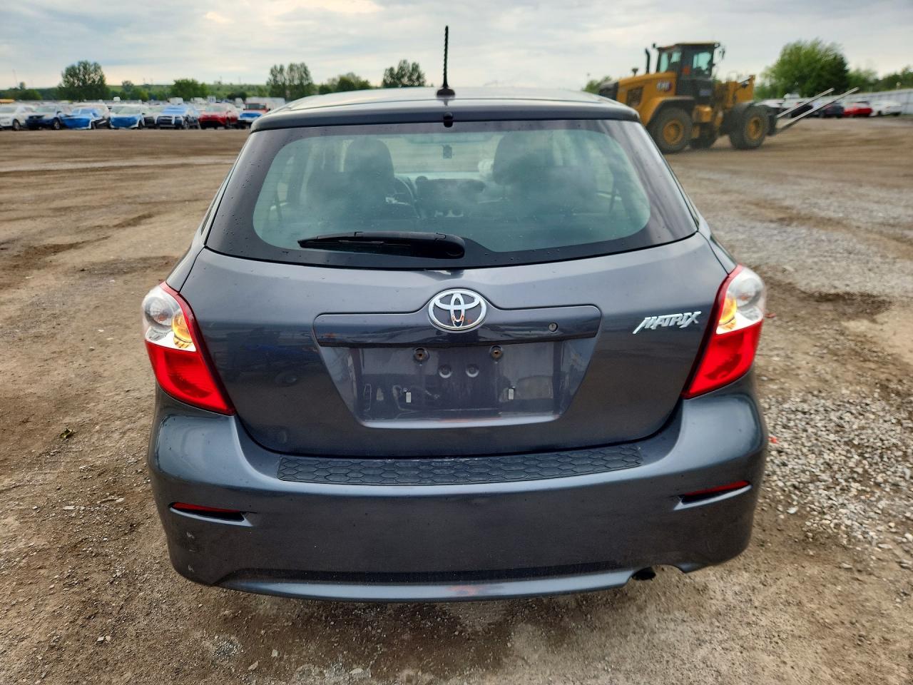 2011 Toyota Matrix Base Gray vin: 2T1KU4EE2BC657903