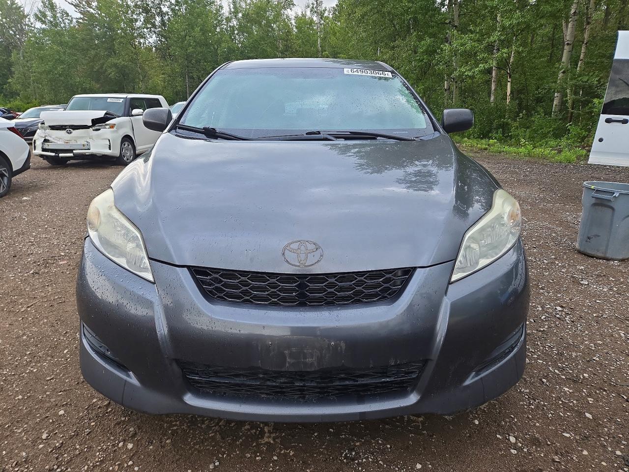 2013 Toyota Corolla Matrix Silver vin: 2T1KU4EE2DC023266